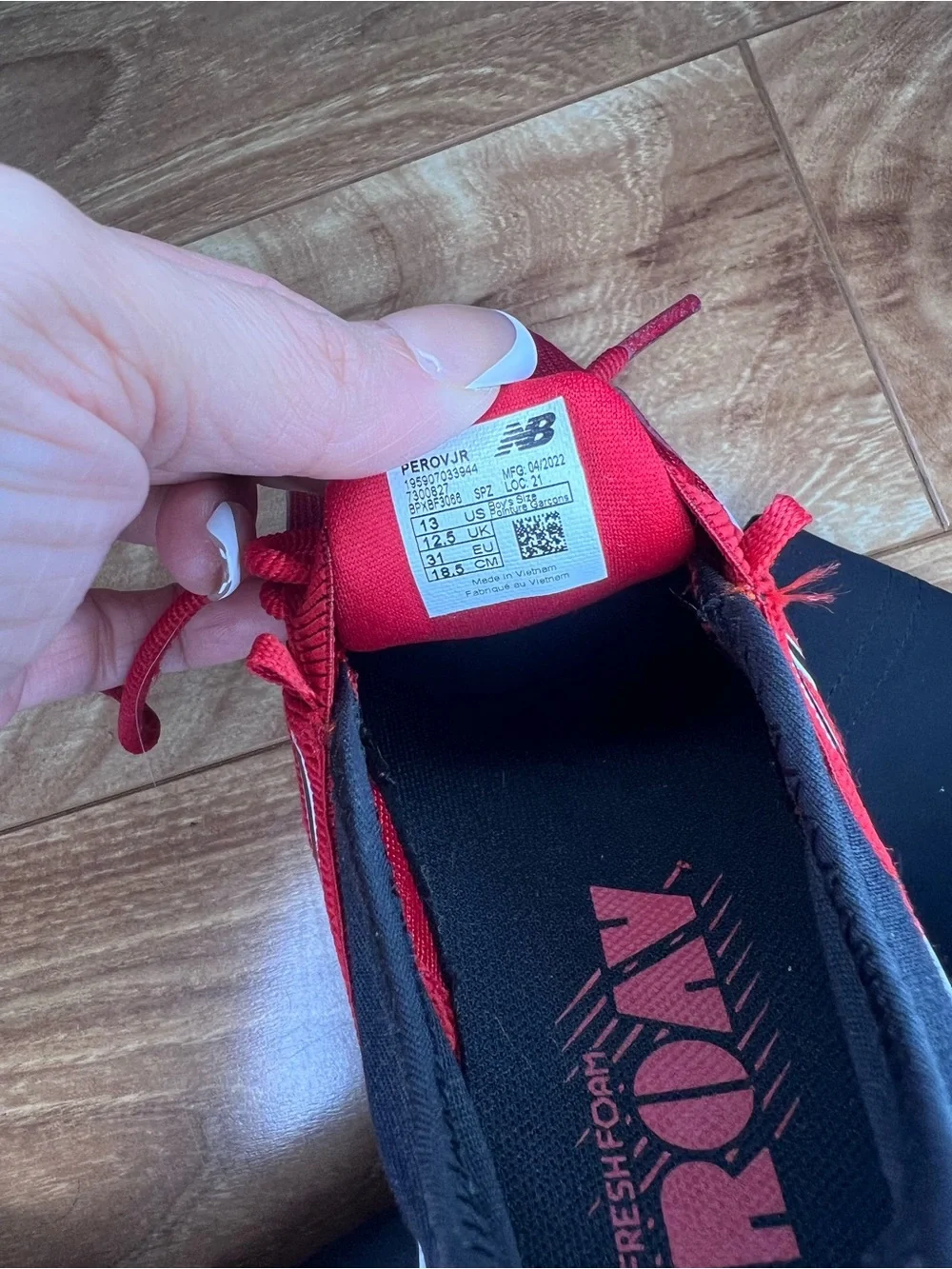 New Balance Rave Run Kids Running Sneakers Red Black Size 13 Little Kid EUC